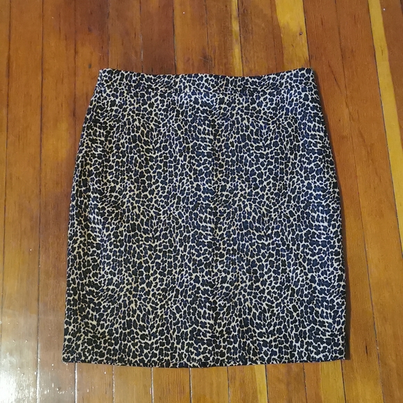 J. Crew leopard pencil skirt - Picture 2 of 7